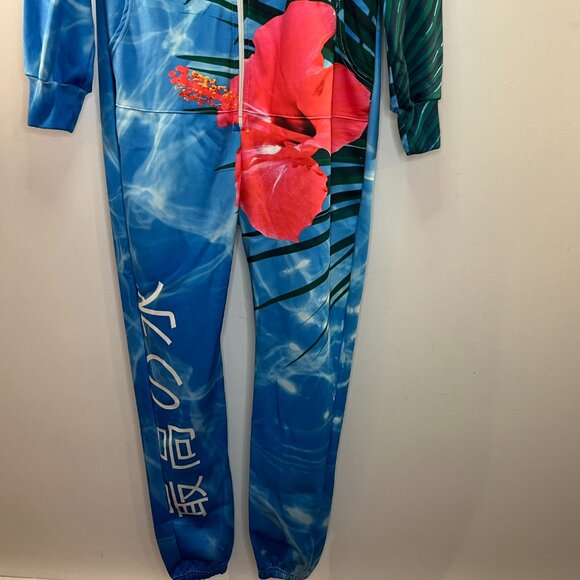 Publicspace Adult Fiji Water Onesie - Size Medium - Picture 4 of 8